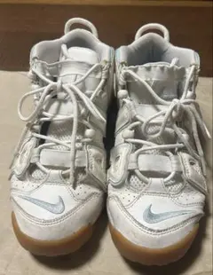 NIKE AIR MORE UPTEMPO ホワイト ガムソール