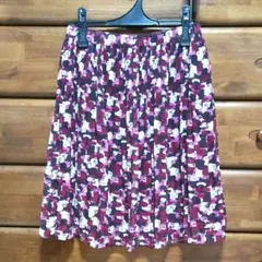 美品 ユニクロ　花柄スカート　プリーツ ピンク