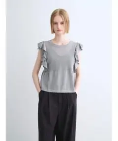 未使用25AW スリードッツShimmer sweater ruffle topのサムネイル