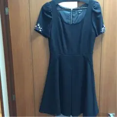 年末年始！☆ジルスチュアート 袖ビジュー付き ワンピース☆