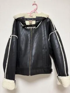 本日限定価格　ブラックレザージャケット ショート丈