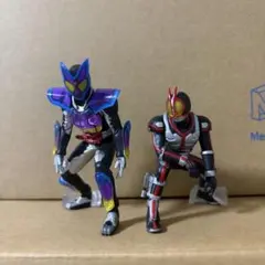 HGレジェンドライダー 仮面ライダーガヴ、ファイズ