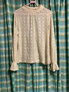 ジーユー　レースブラウス　アイボリー　Lサイズ　ユーズド品