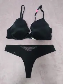 2026年最新】ヴィクトリアシークレットブラジャー＆ショーツセットの