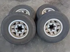 早い者勝ち 最終値下げ 78プラド スタッドレスタイヤ 4本セット15インチ 2025年最新】78プラド スタッドレスの人気アイテム - メルカリ