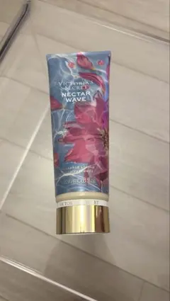 Victoria's secret ボディークリームNECTAR WAVEのサムネイル