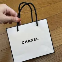 CHANEL ショッパー 小型 ホワイト　ショッピングバッグ