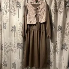 フラワー刺繍ベスト付き茶色ロングワンピース