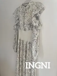 INGNI ウエストリブ花柄オープンショルダーワンピース