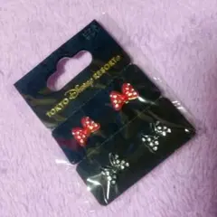 ★★新品未開封★★ミニーマウス★★りぼんの形のピアス★★