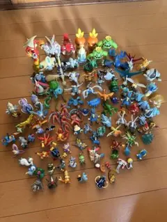 ポケモン モンコレ　46個　刻印　まとめ売り　初期　当時物　レア物多数 ポケモン モンコレ 刻印 まとめ売り 初期 当時物 - メルカリ