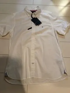 Tommy Hilfiger ホワイト 半袖シャツ