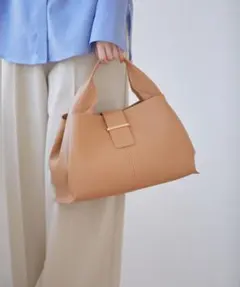 VIS 前金屬空氣感軟質包 米色