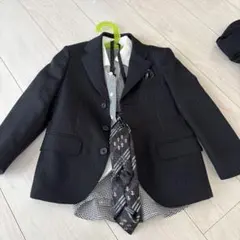 フォーマルスーツ 黒 チェック柄シャツ付き