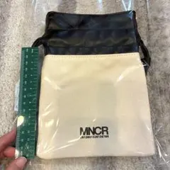 BTS MONOCHROME（MNCR）グッズ ポーチ