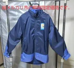 ナイロンジャケット ネイビーと青のコンビ