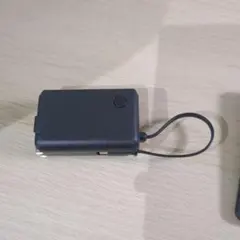 エレコム モバイルバッテリー 5000mAh 30W コンセント•ケーブル一体型