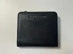 CHARLES & KEITH 二つ折り財布 ブラックのサムネイル