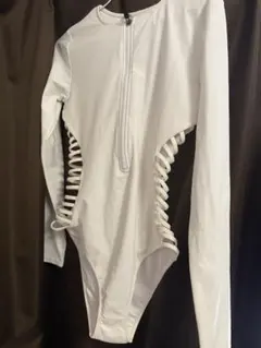 Forever 21 フロントジップ ワンピース水着 ホワイトのサムネイル