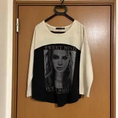 ベージュと黒の長袖Tシャツ Lサイズ