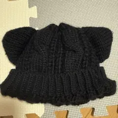 猫耳付き黒ニット帽
