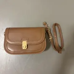 ショルダーバッグ ブラウン ゴールド金具
