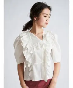 snidel Sustainableフリルカラーブラウス