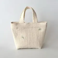 ヌビバッグ◎アイボリー　かすみ草刺繍入り　サブバッグ　ランチバッグ　イブル　韓国
