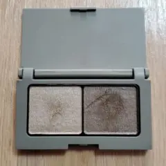 【匿名配送】エテュセ　アイエディション　アイシャドウ　05