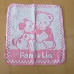 familiar タオルハンカチ　22.5×23.5センチ