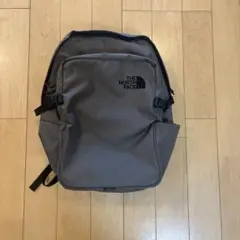 THE NORTH FACE　ノースフェイス　ボルダーデイバッググレー　リュック