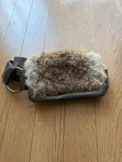 平成ギャルファッション　ファー付きウエストバッグ