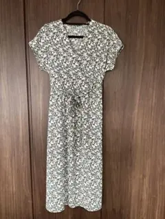 ユニクロ　カシュクールワンピースLサイズ