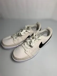 美品　Nike ホワイト/ブラック スニーカー【26.5cm】のサムネイル