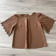 earth music&ecology 半袖Tシャツ　フリル袖