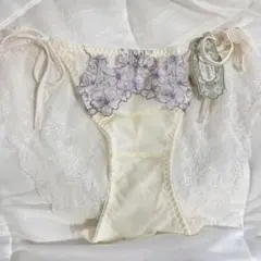 チュチュアンナ　M レディース　花柄　刺繍　紐ショーツ　紫　パープル　白