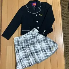 女の子 フォーマル スーツ 入学式 サイズ130センチのサムネイル