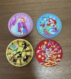 ディズニー　刺繍缶バッジ2 4個セット