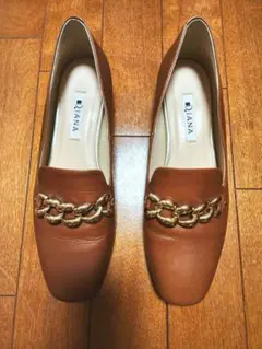 ローファー 革靴