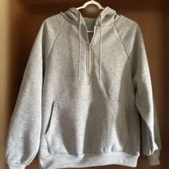 ハーフジップ パーカー