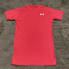 Under Armour レッド アンダーシャツ MD
