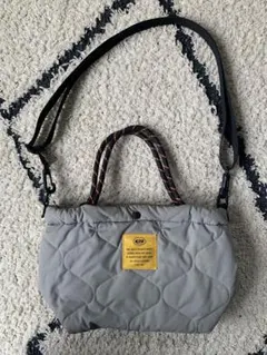 KiU キルティング ショルダーバッグ グレーのサムネイル