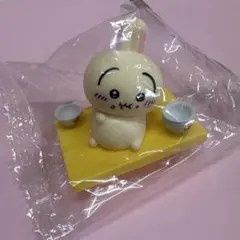 ちいかわ　松屋　鬼辛カレー　フィギュア　うさぎ