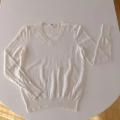 美品！UNIQLO アイボリー Vネックセーター毛100% M