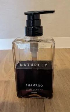 ナチュレリー　くせ毛を楽しむシャンプー NATURELY SHAMPOO