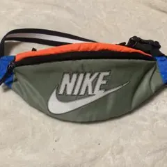 NIKE ボディバッグ