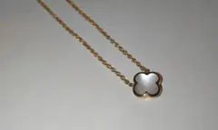 Van Cleef & Arpels ピュアアルハンブラ ミニ　1000個限定のサムネイル