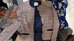 Burberrys シルクチェック柄 ノーカラージャケットのサムネイル