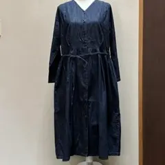 ネイビー 長袖 シャツロングワンピース デニム　細いリボン付き　両ポケットあり
