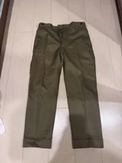 BEAMS PLUS ビームスプラス ツイルトラウザーズ オリーブ Sサイズのサムネイル